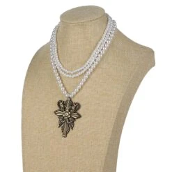 Resident Evil 8 Village Alcina Dimitrescu Cosplay Collier -Newcossky 2151096 3